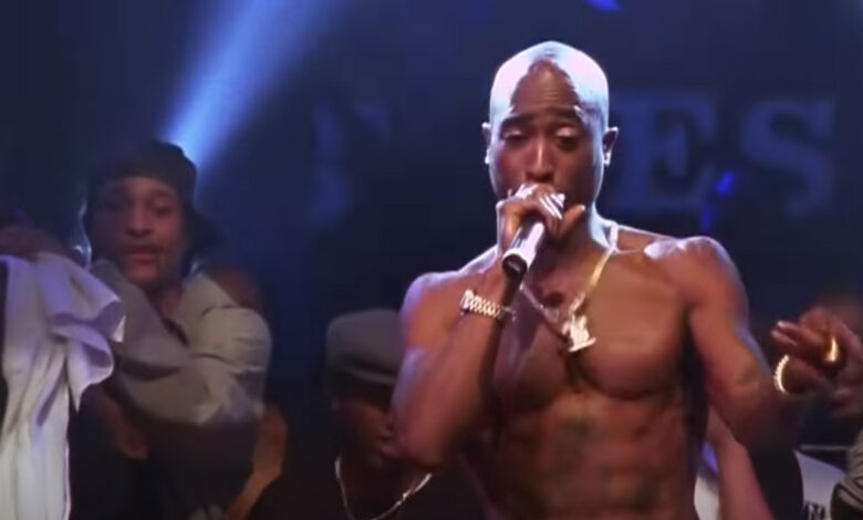 Tupac And Outlawz In Iconic 'House Of Blues' Performance 26 Years Ago