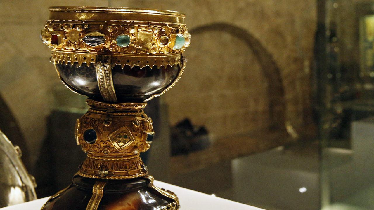 Holy Grail: Artefak Paling Legendaris yang Diburu Seluruh Dunia