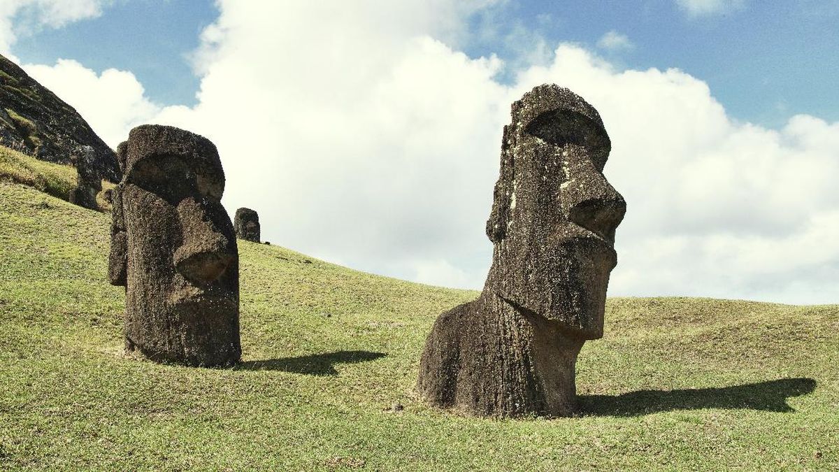 Patung Moai: Artefak Megalitik dan Warisan Peradaban Rapa Nui