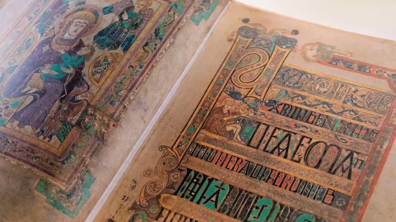 Kitab Kells: Jejak Artefak